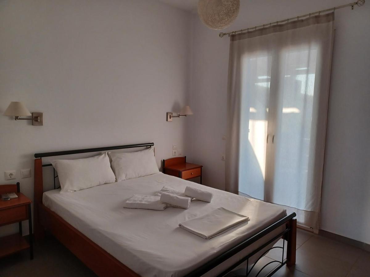 Taxiarchis Studios Agios Georgios  Екстер'єр фото