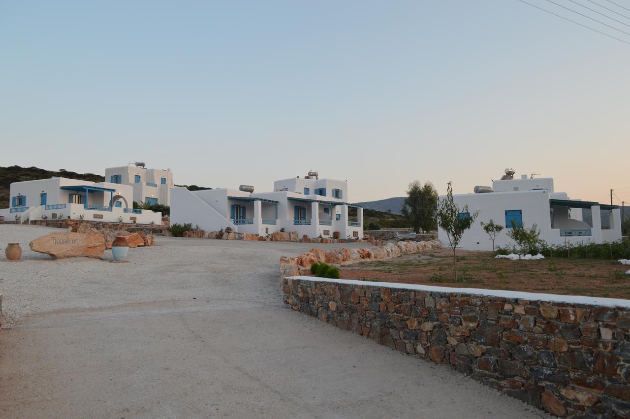 Taxiarchis Studios Agios Georgios  Екстер'єр фото