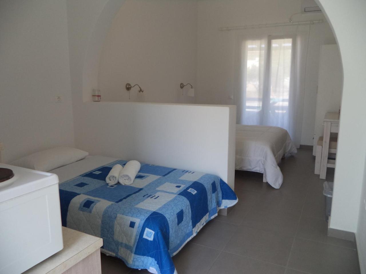 Taxiarchis Studios Agios Georgios  Екстер'єр фото