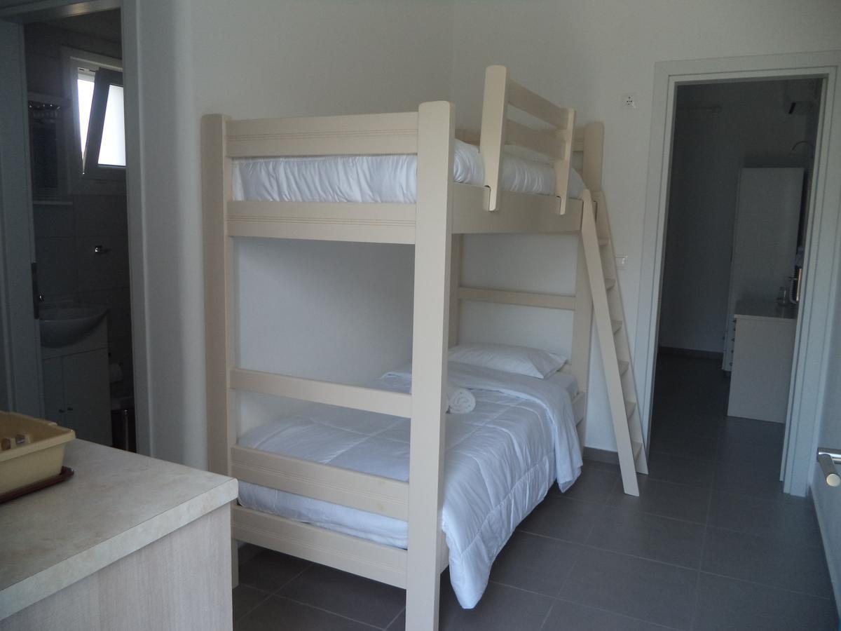 Taxiarchis Studios Agios Georgios  Екстер'єр фото